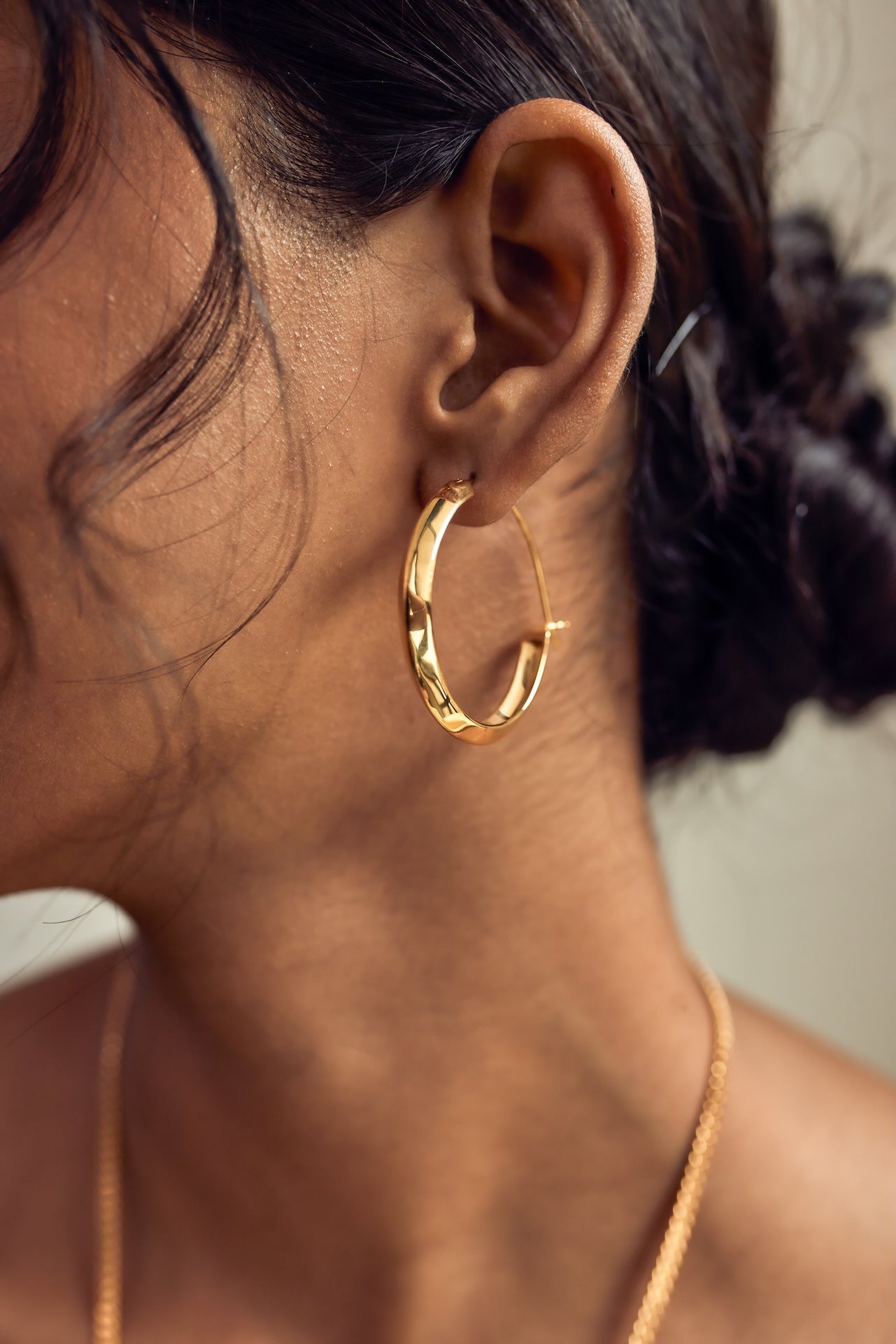STUNNING SILVER HOOP EARRINGS WITH 18K GOLD MICRON POLISH