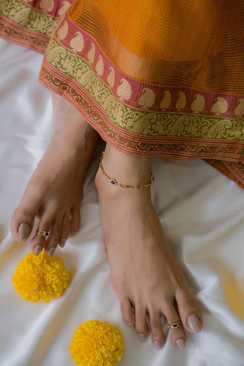 CELESTIAL STARRY LAPIS TOE RINGS