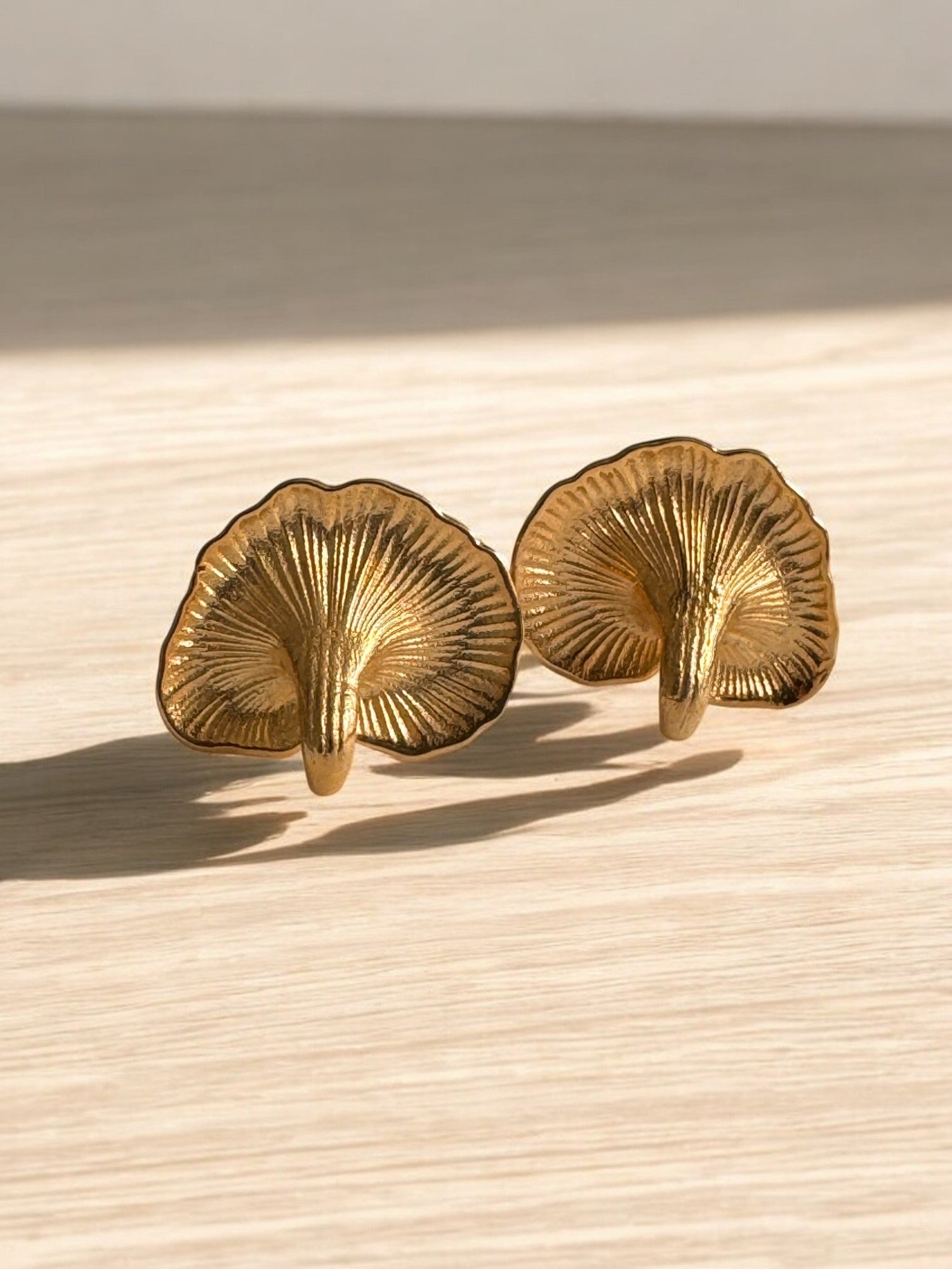 MUSHROOM TEXTURED LUXE EARRINGS