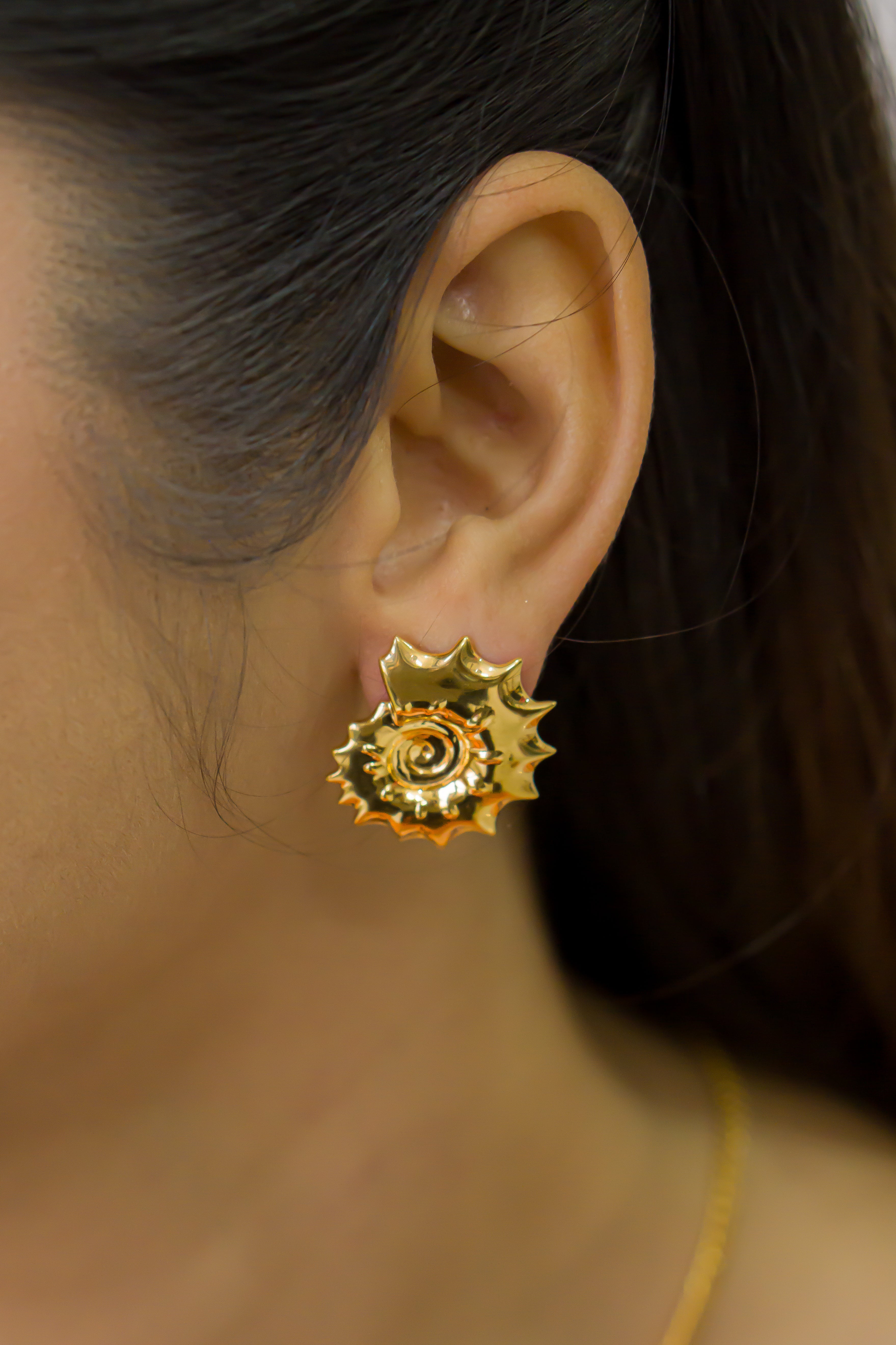 ELYSIAN SHELL EARRINGS