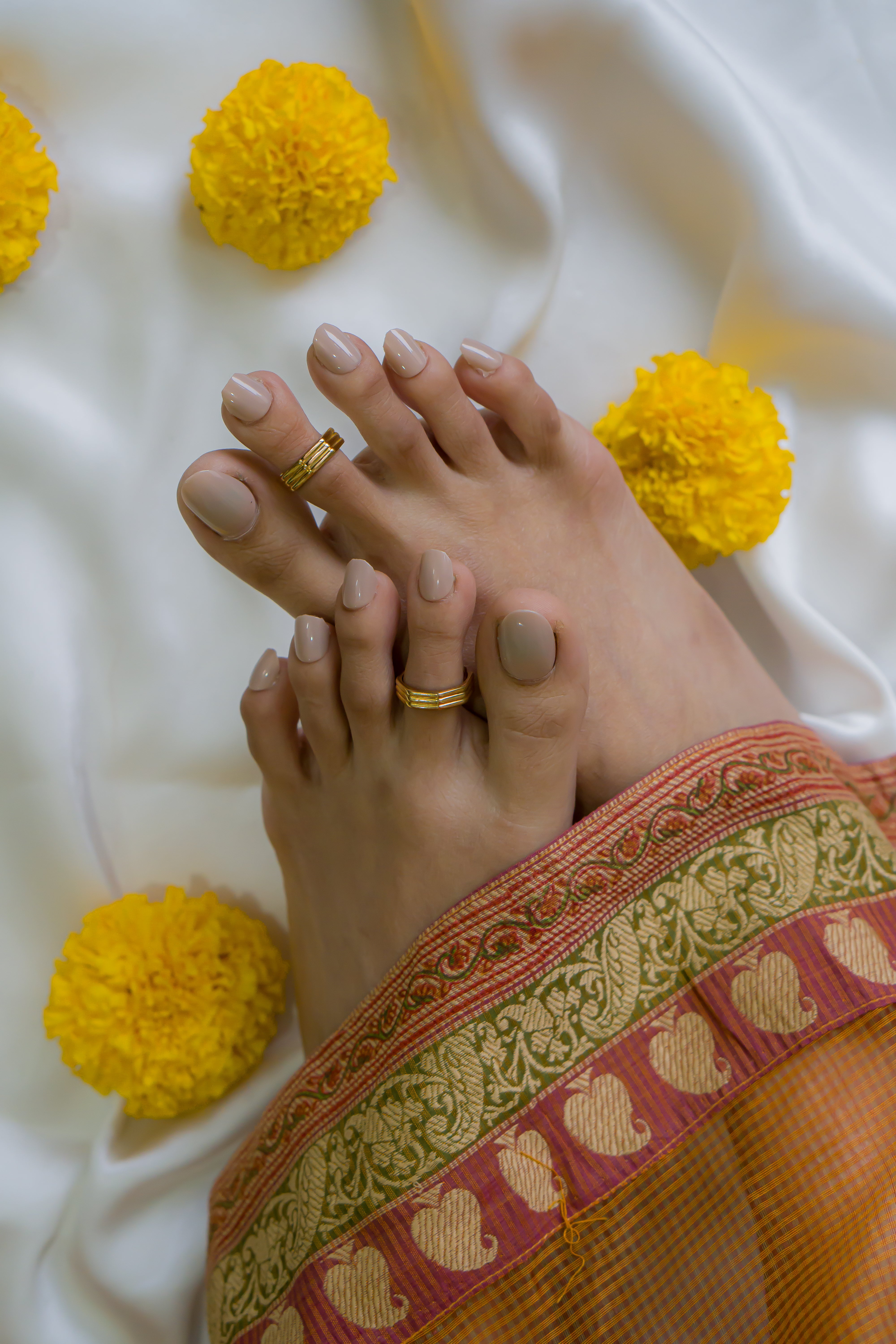 TRIO BAND TOE RING PAIR