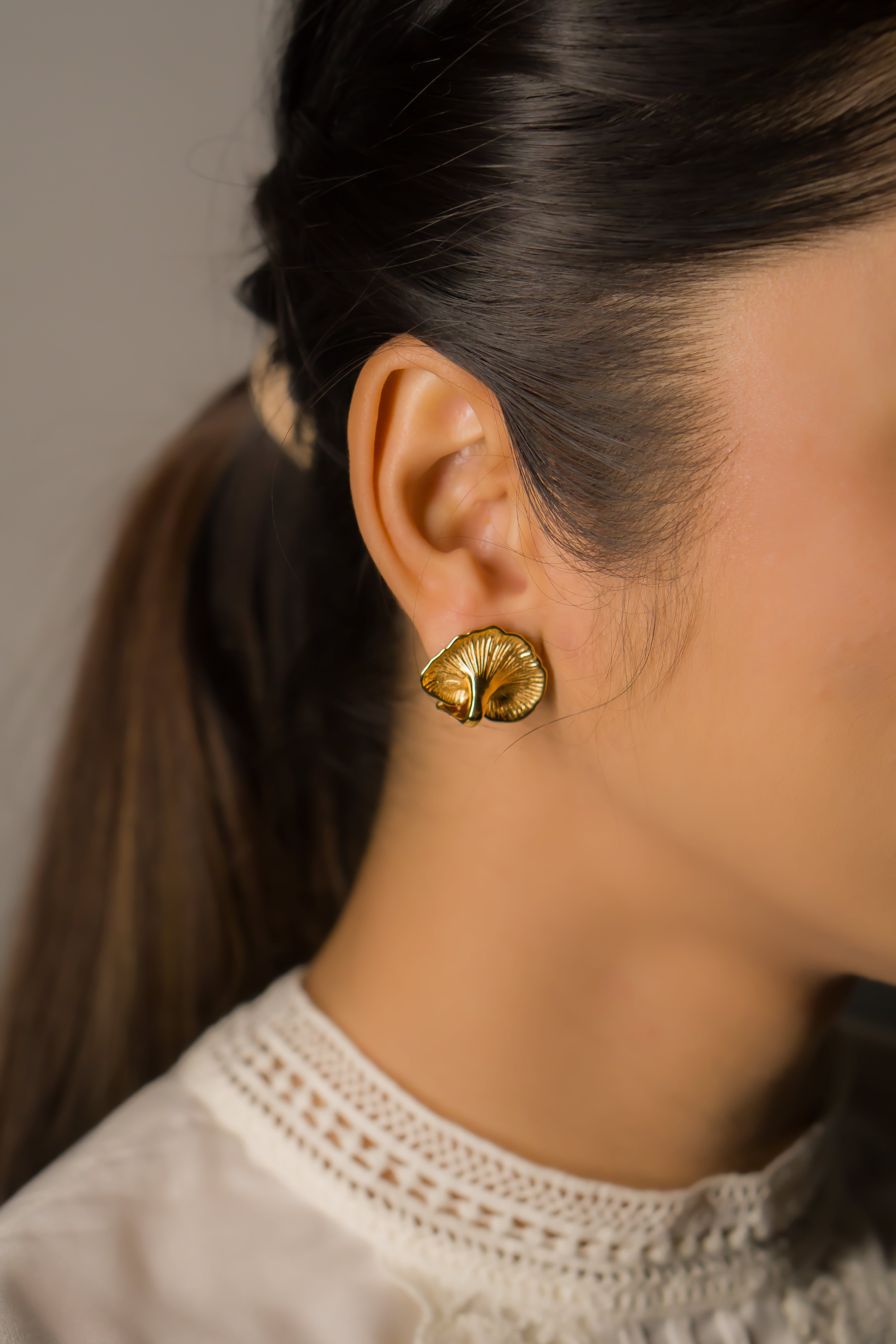 MUSHROOM TEXTURED LUXE EARRINGS
