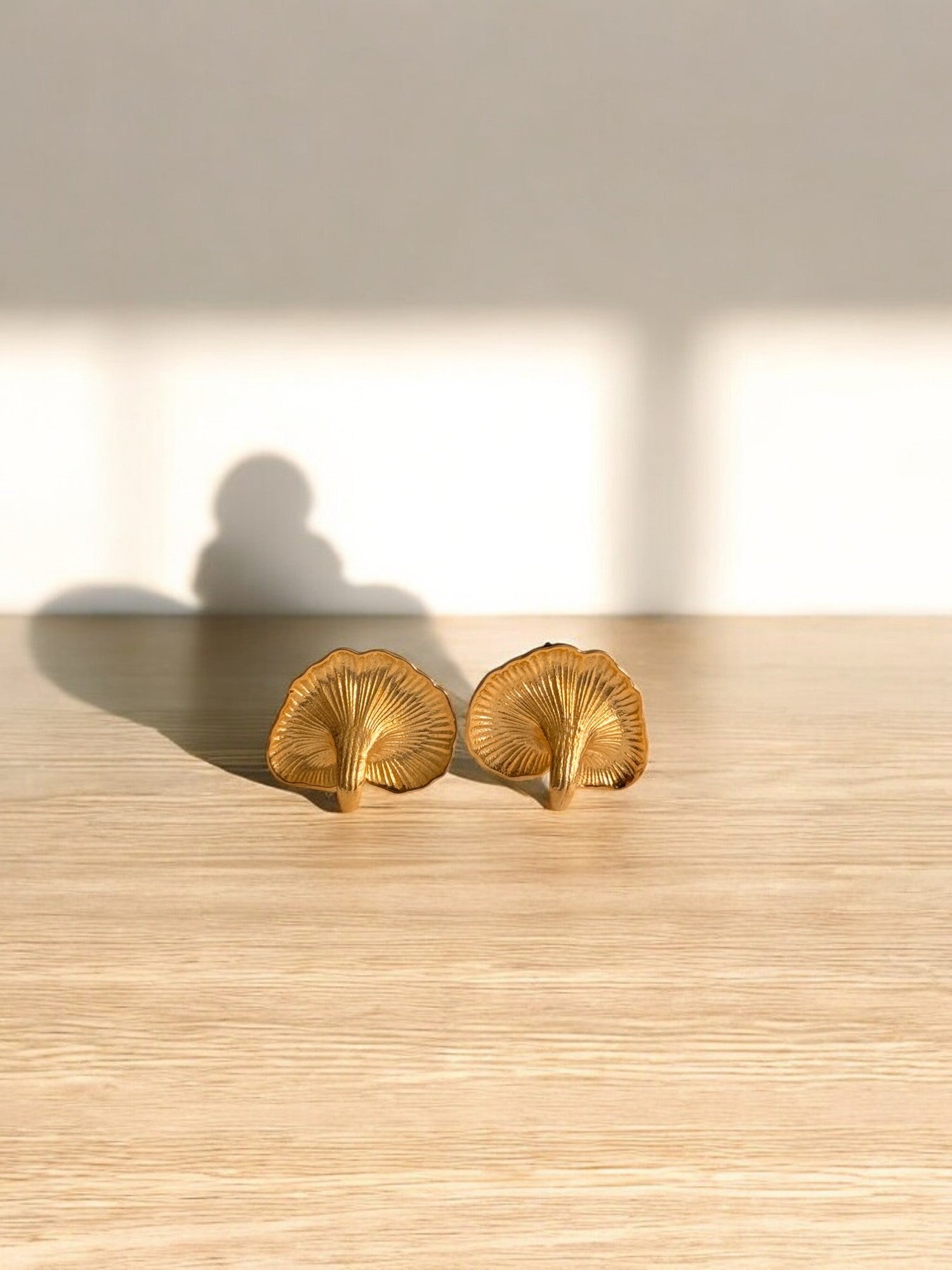 MUSHROOM TEXTURED LUXE EARRINGS