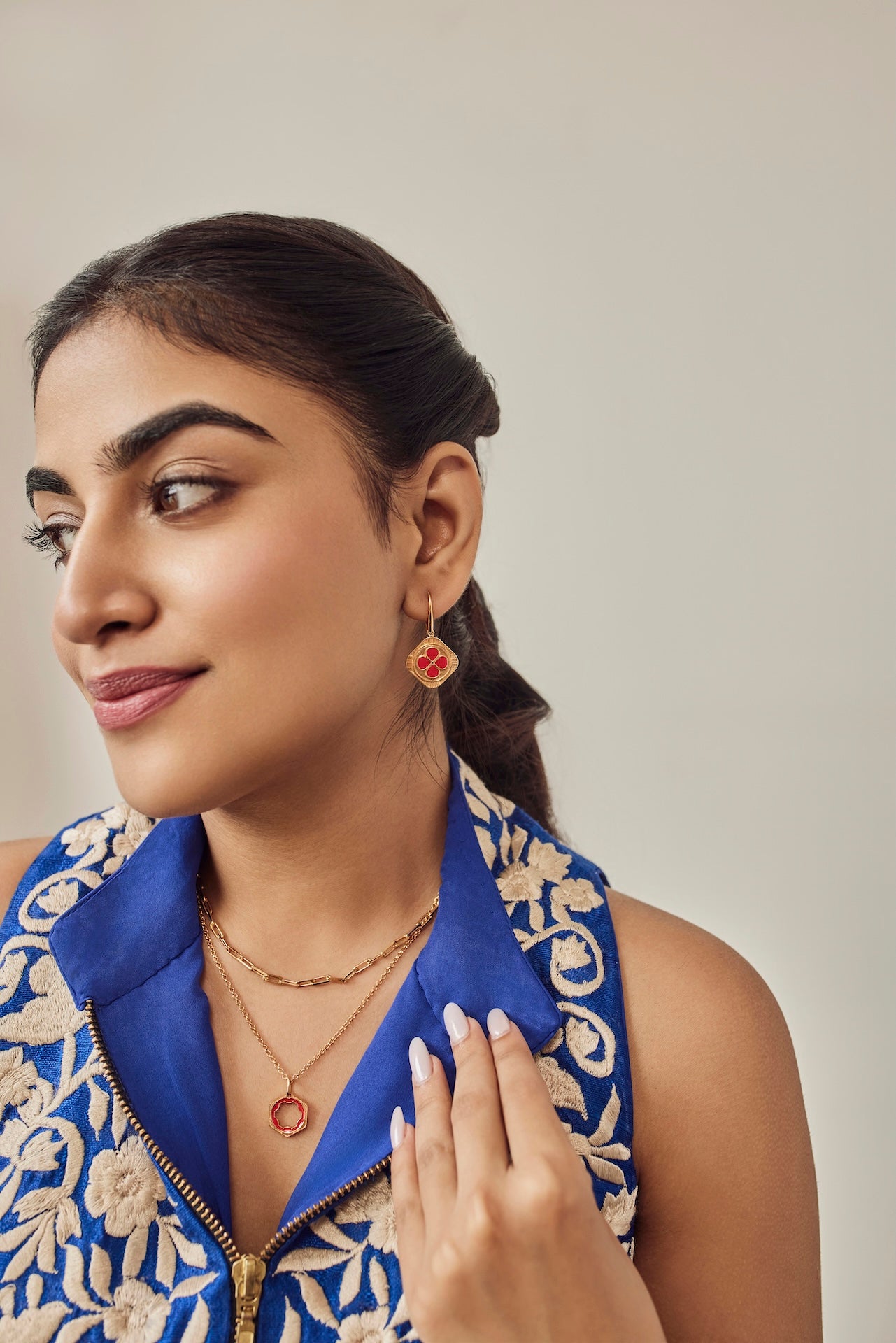 QUADRI CLOVER RED ENAMEL LONG EARRINGS 18K MICRON